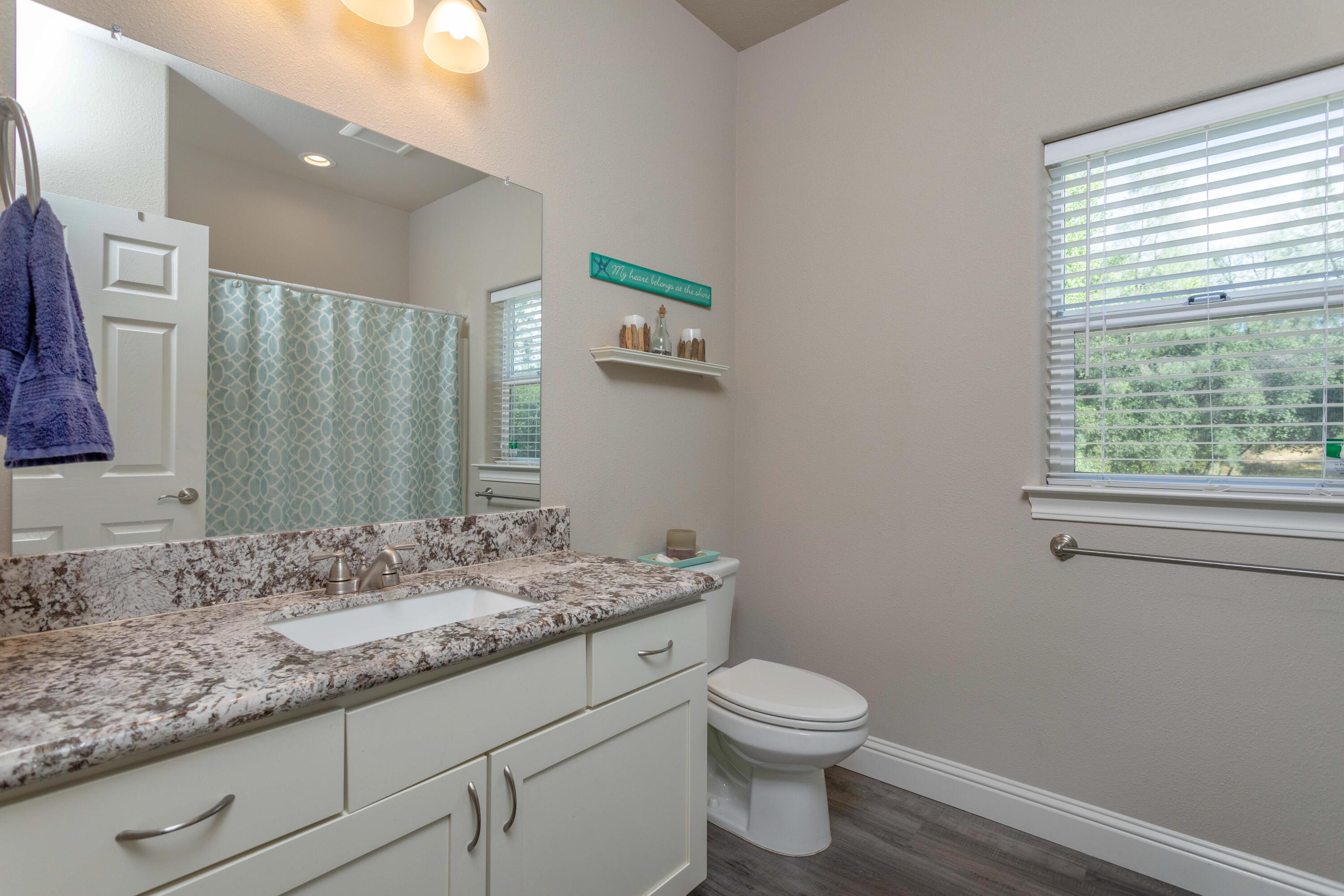 12818 Newtown Road Redding, CA 96003 - Photo 12 of 25 254A9499