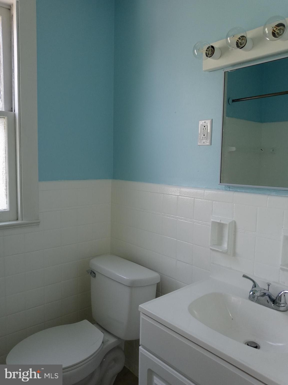 2132 Kutztown Road Reading, PA 19605 - Photo 10 of 17 Gallery Image 10