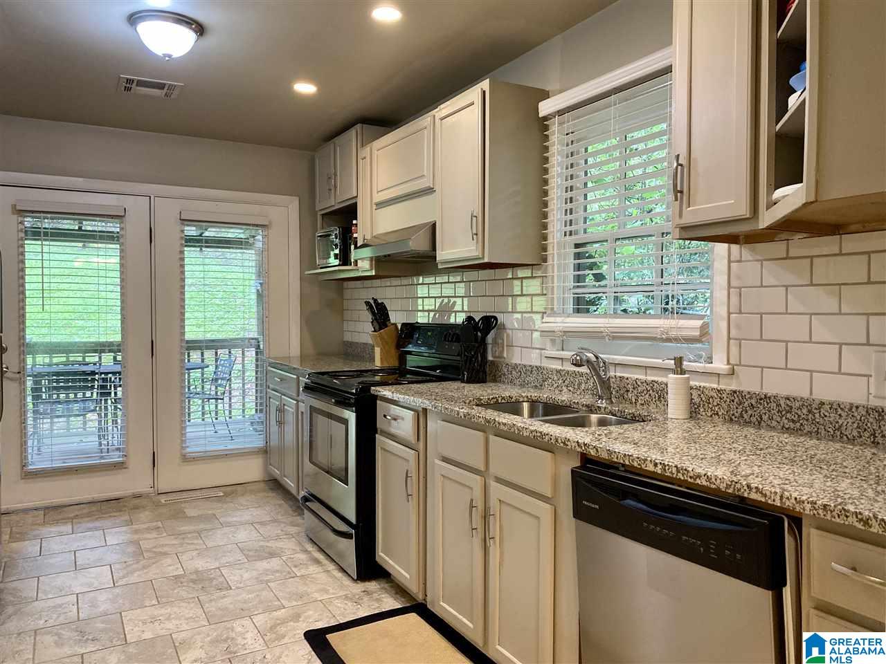 907 Columbiana Road Birmingham, AL 35209 - Photo 10 of 34