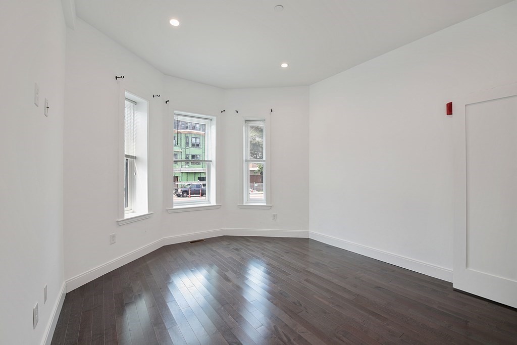 134 Warren Street, Unit 1 Boston, MA 02119 - Photo 7 of 9