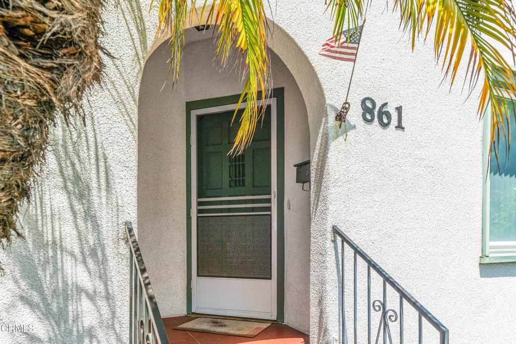 861 Monterey Road Glendale, CA 91206 - Photo 2 of 48 861 Monterey-49