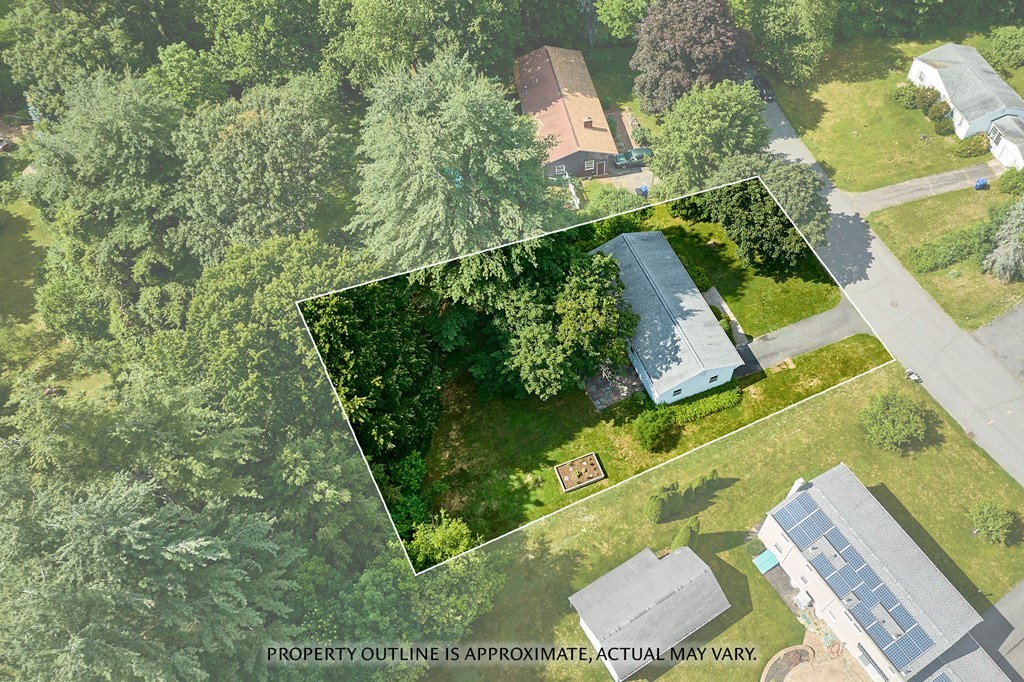 134 Tracy Circle Amherst, MA 01002 - Photo 31 of 37 an aerial view of a yard