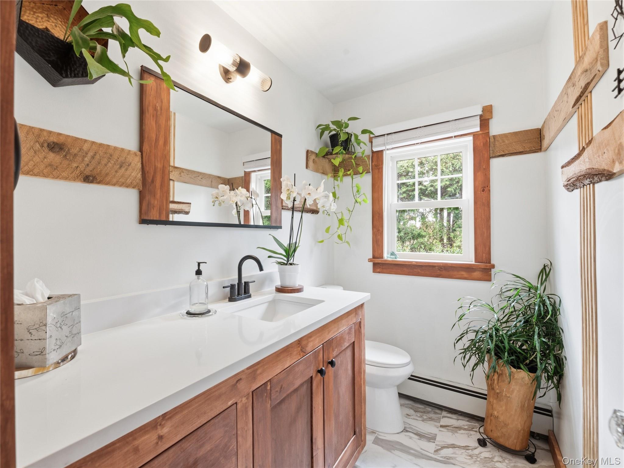 175 Taft Crescent Centerport, NY 11721 - Photo 20 of 37 Half bathroom on first floor
