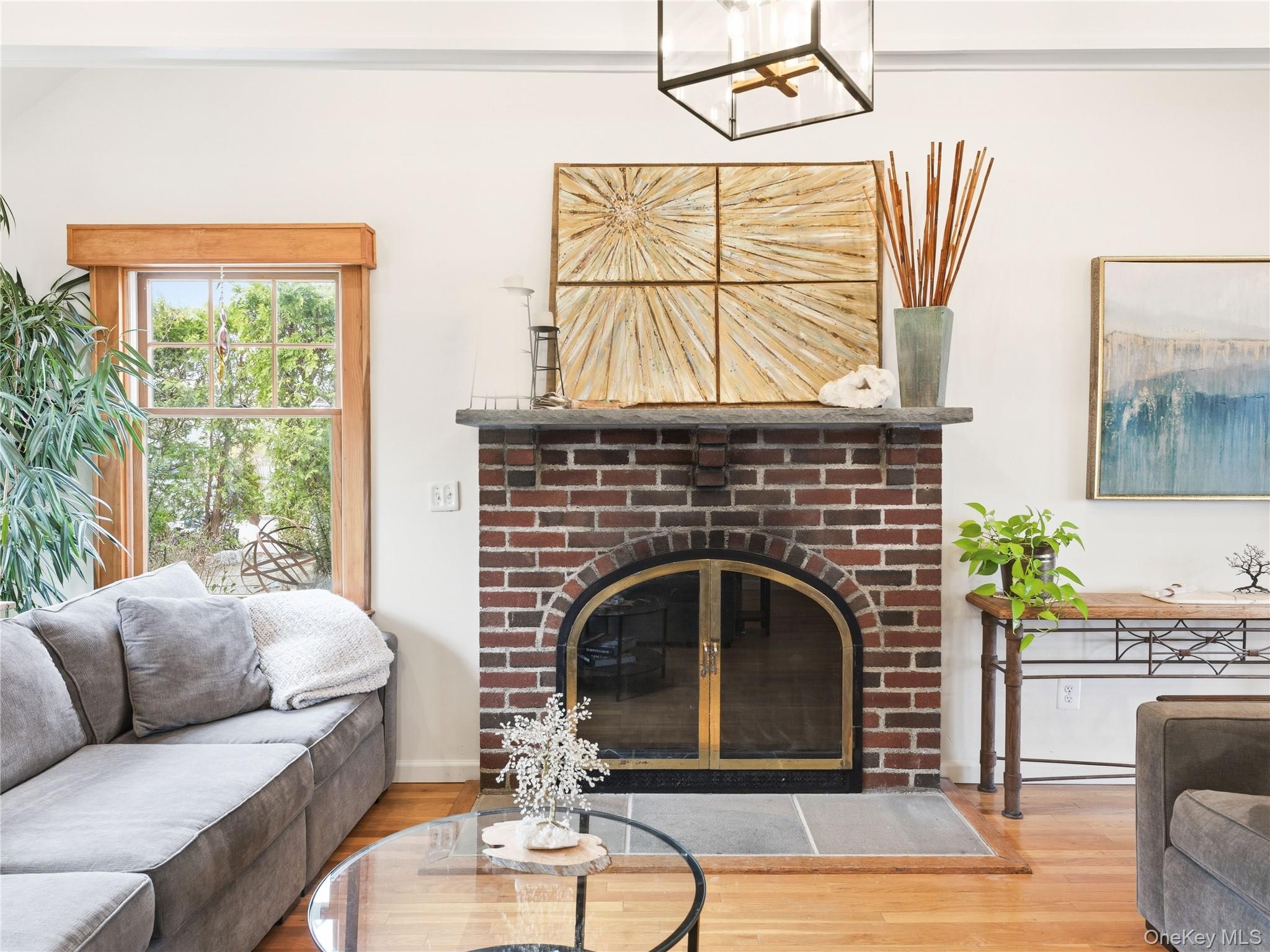 175 Taft Crescent Centerport, NY 11721 - Photo 4 of 37 Wood burning fireplace