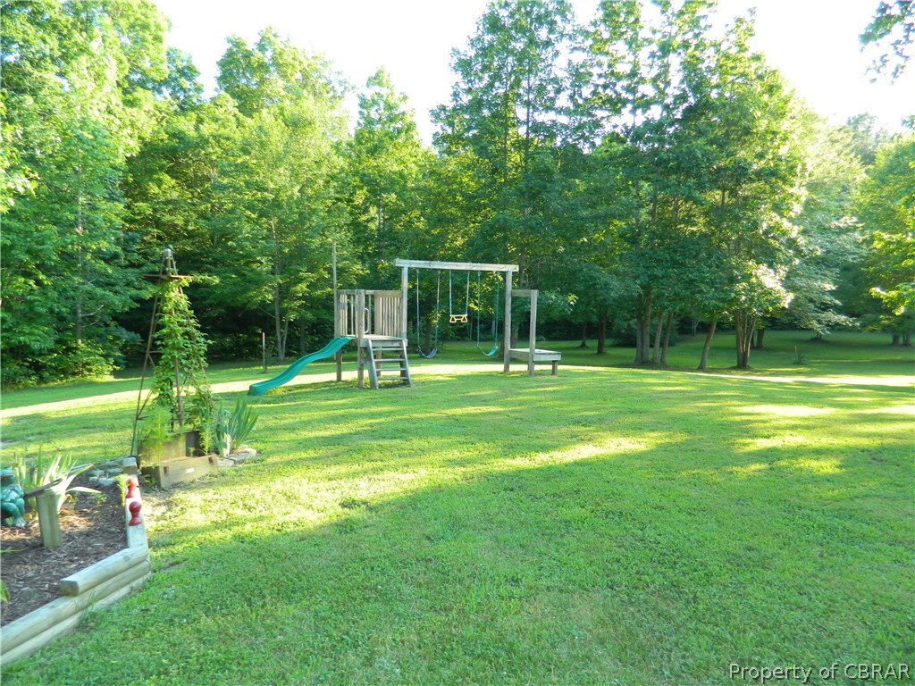 9476 Gee Farm Road Gloucester, VA 23061 - Photo 18 of 32 Gallery Image 18