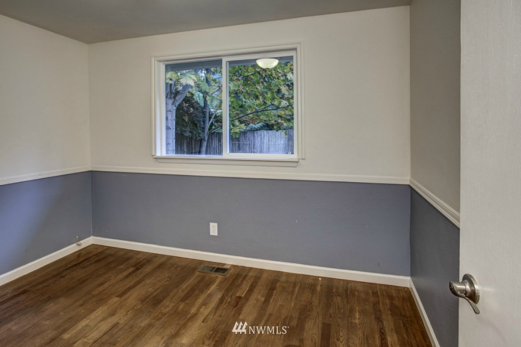 19232 Northeast Redmond Road Redmond, WA 98053 - Photo 22 of 23