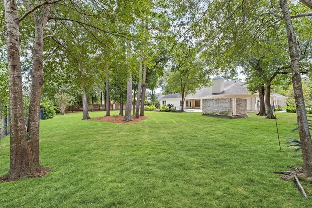 $1,000,000 | 17214 Lakeway Park, Tomball, TX 77375