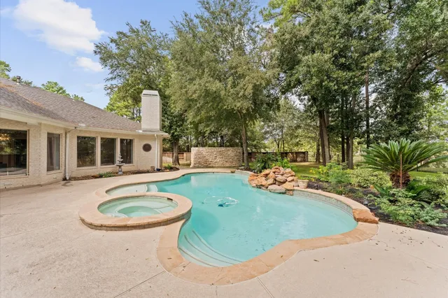 $1,000,000 | 17214 Lakeway Park, Tomball, TX 77375