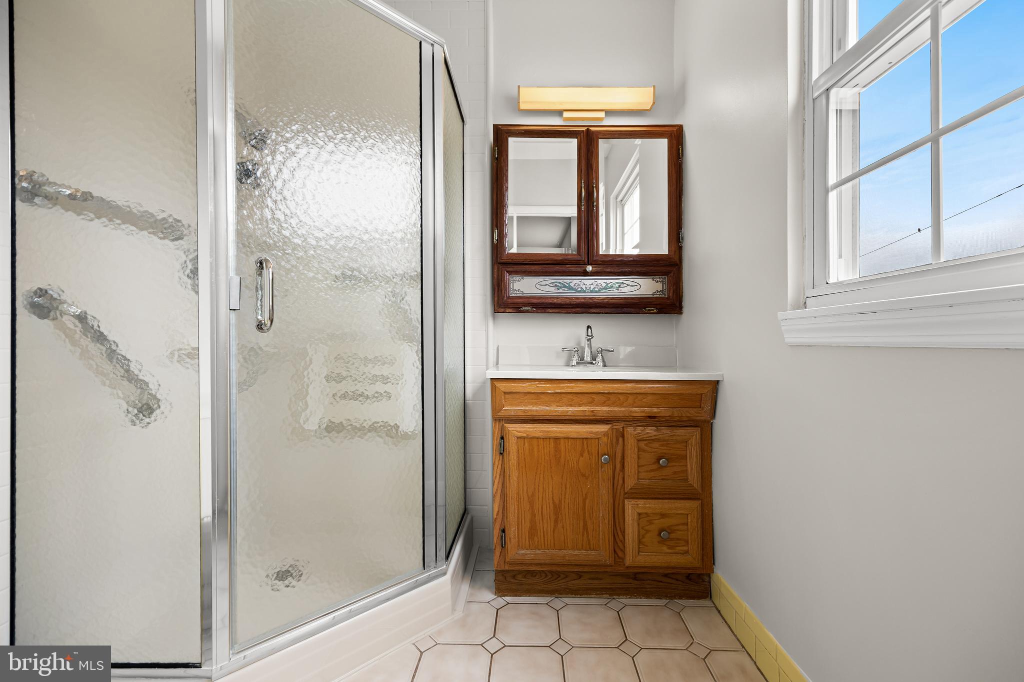 109 Cardinal Road Edgewater Park, NJ 08010 - Photo 22 of 31 Primary Bathroom
