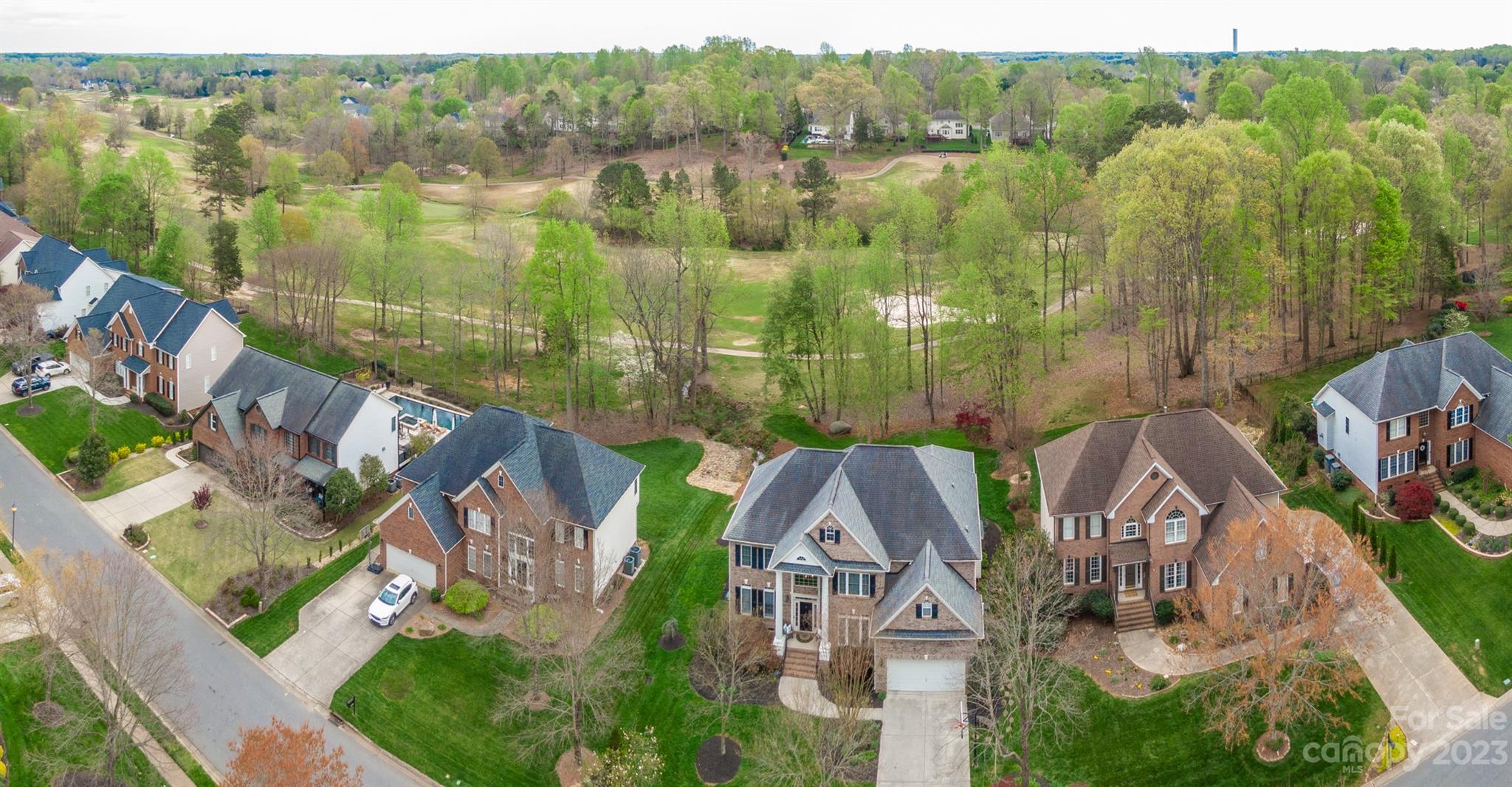 11904 Farnborough Road Huntersville, NC 28078 - Photo 3 of 39 Gallery Image 3