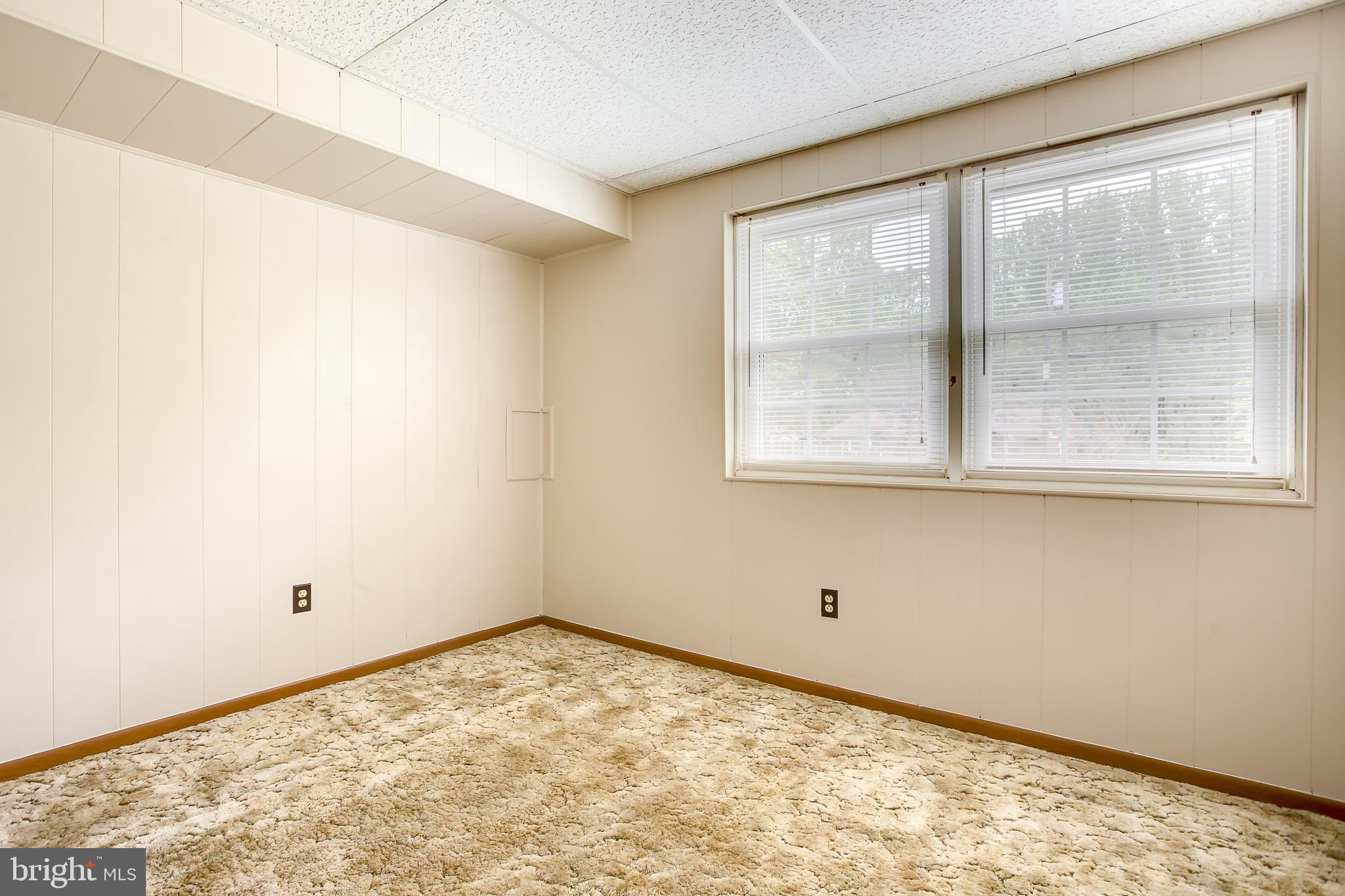 3143 Flintlock Road Fairfax, VA 22030 - Photo 24 of 48 5th bedroom / den