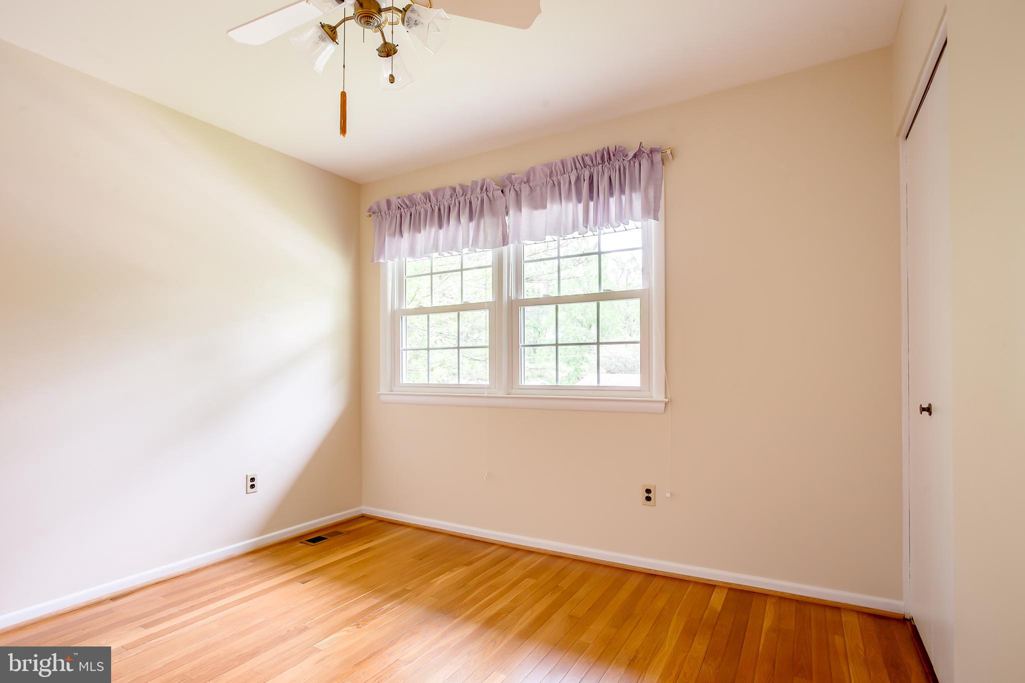 3143 Flintlock Road Fairfax, VA 22030 - Photo 35 of 48 4th bedroom