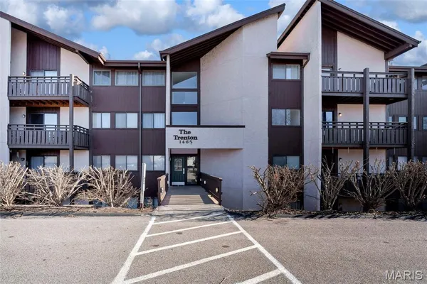 $140,000 | 1465 Heritage Landing, Unit 403, St. Charles, MO 63303