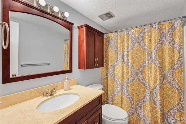 $140,000 | 1465 Heritage Landing, Unit 403, St. Charles, MO 63303