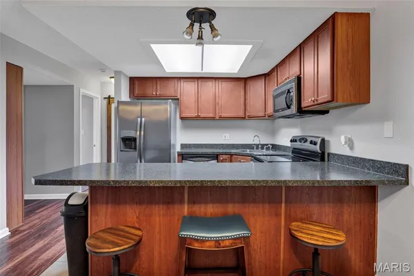 $140,000 | 1465 Heritage Landing, Unit 403, St. Charles, MO 63303