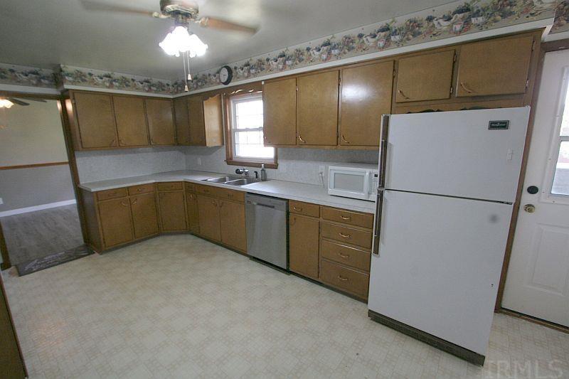 1475 Gregory Lane Jasper, IN 47546 - Photo 18 of 36