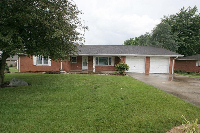 1475 Gregory Lane Jasper, IN 47546 - Photo 3 of 36