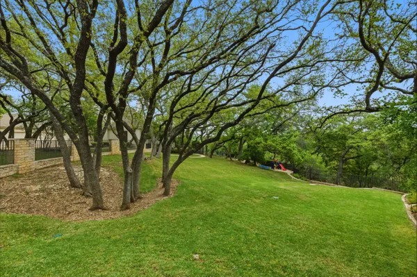 $1,500,000 | 2701 Sailboat Pass, Spicewood, TX 78669