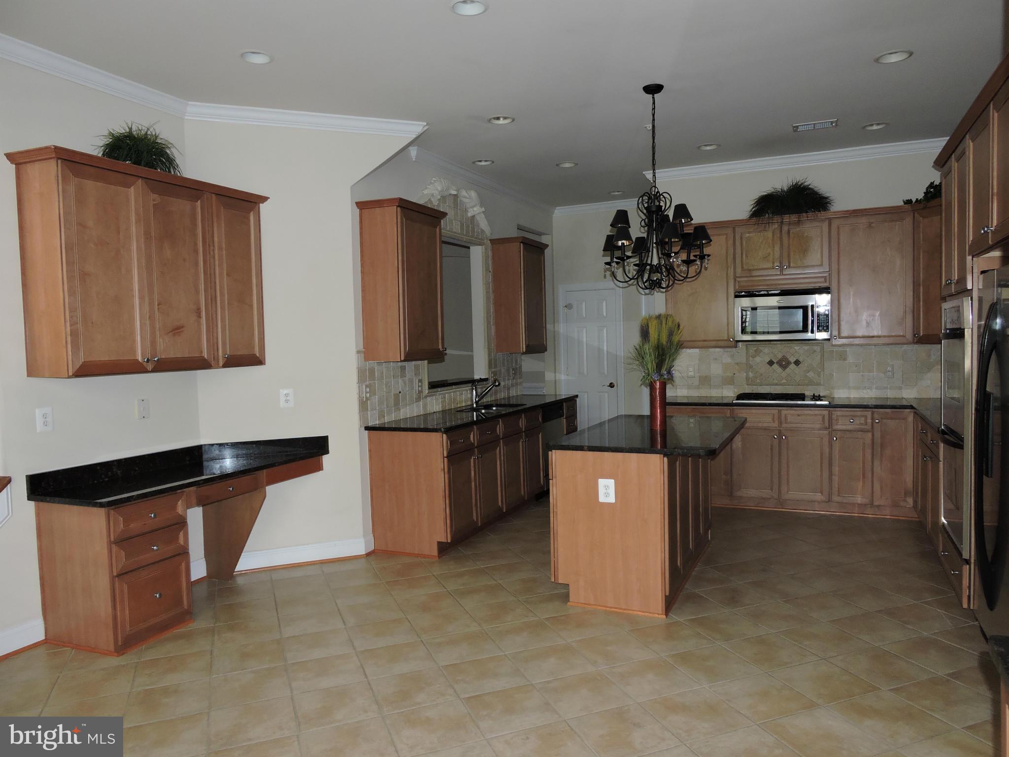 13127 Winding Trail Road Laurel, MD 20707 - Photo 7 of 30 Kitchen
