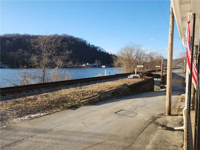 $89,900 | 209-211 Water Street, Fayette City, PA 15438