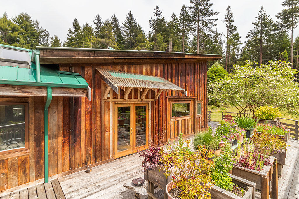 3072 Pigeon Point Road Eureka, CA 95503 - Photo 15 of 55