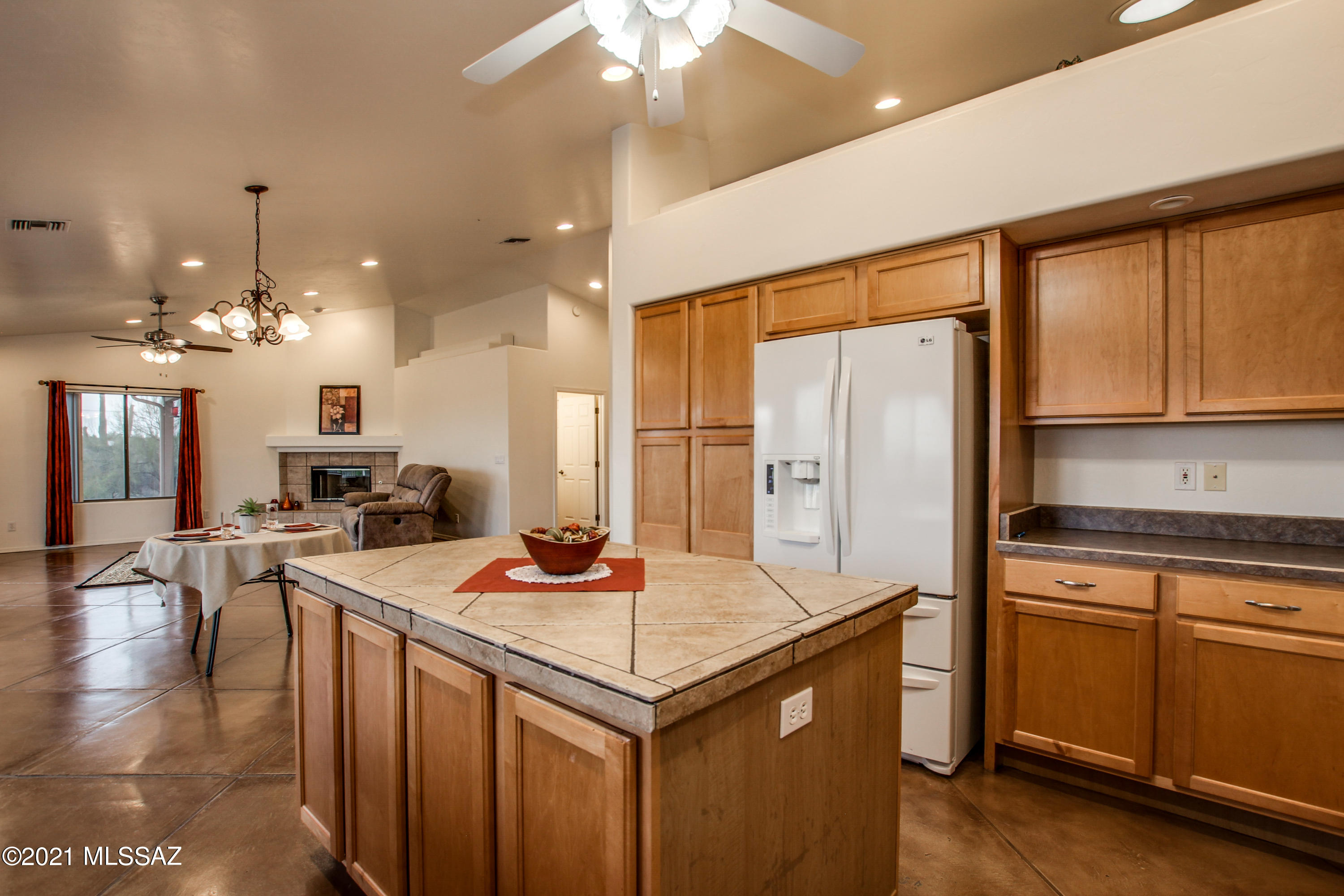 6170 West Ina Road Tucson, AZ 85743 - Photo 11 of 30