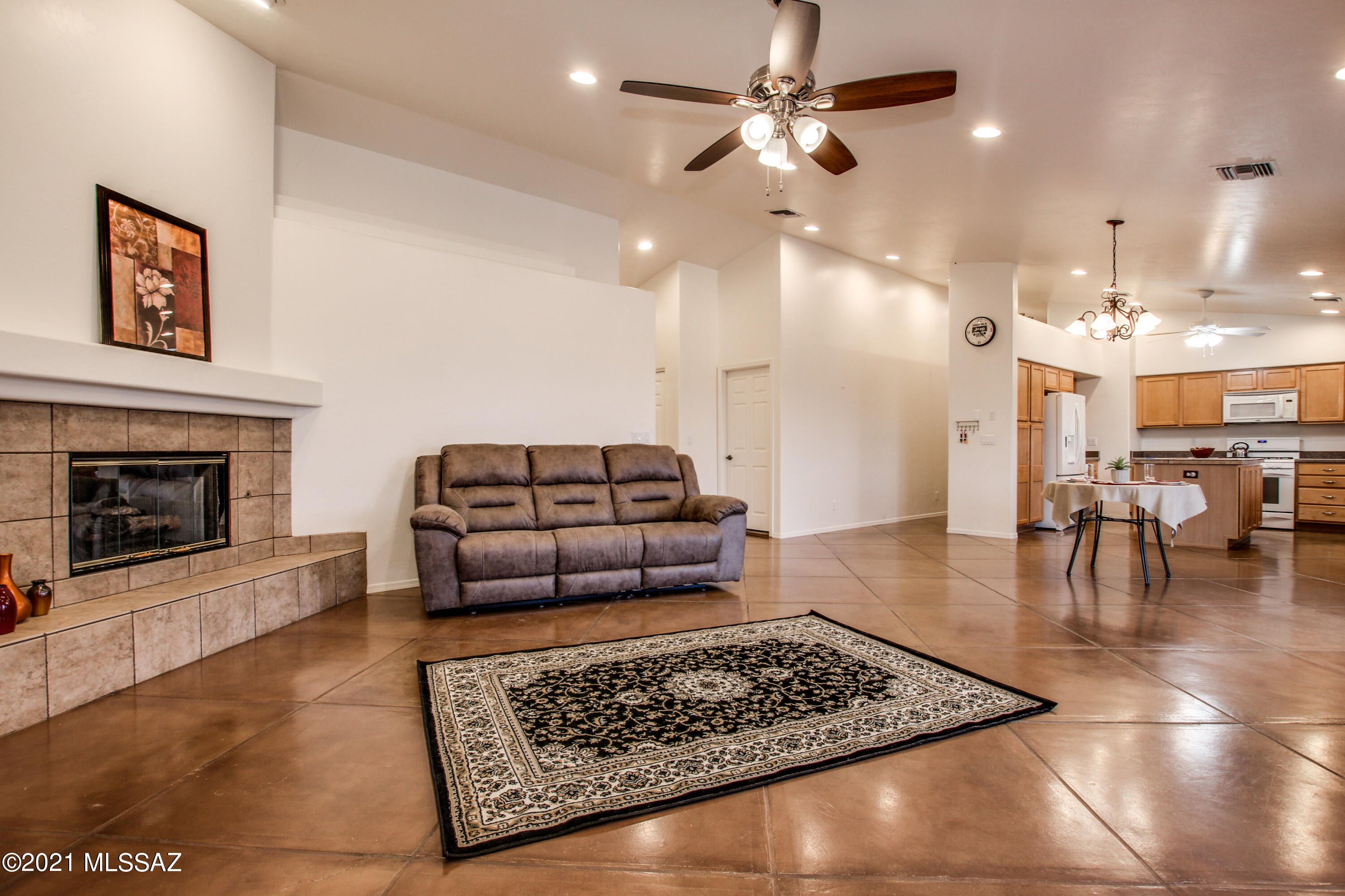 6170 West Ina Road Tucson, AZ 85743 - Photo 9 of 30
