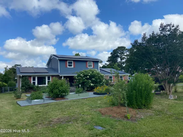 $700,000 | 229 Yorkshire Lane, Wilmington, NC 28409