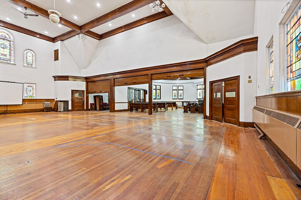 112 Washington Street Rumford, ME 04276 - Photo 14 of 54 50_BP5A0150_DxO_mls