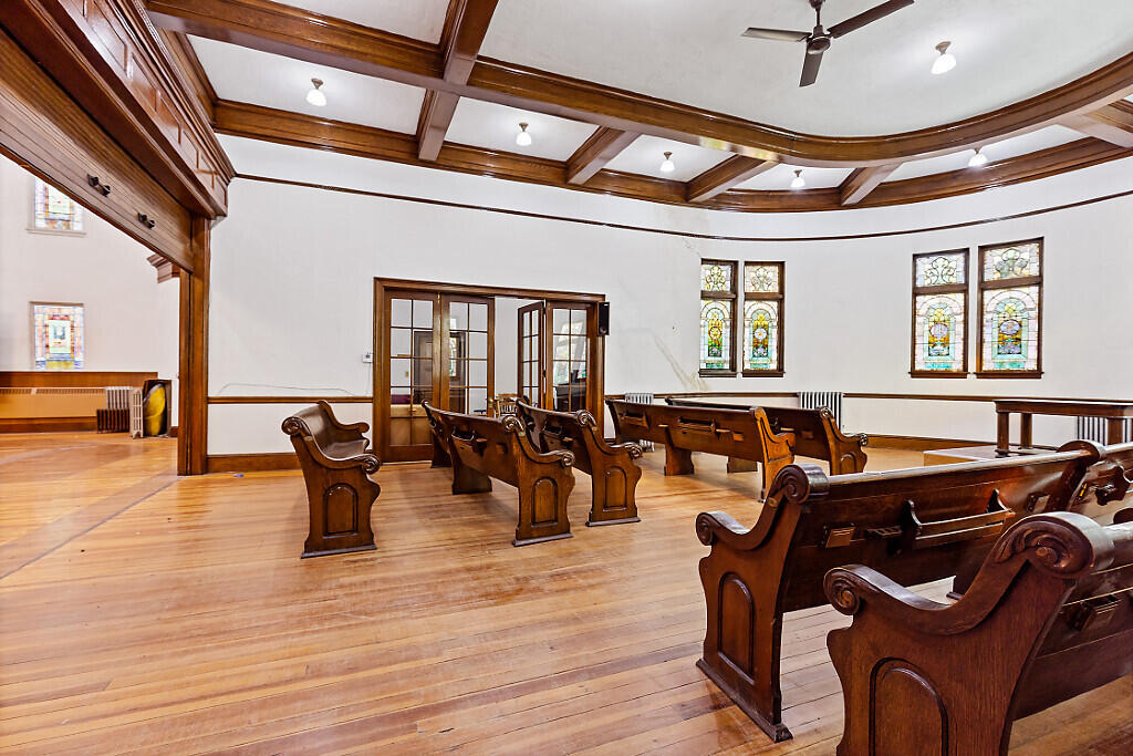 112 Washington Street Rumford, ME 04276 - Photo 15 of 54 54_BP5A0162_DxO_mls