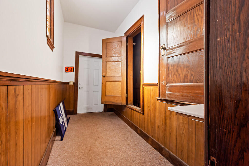 112 Washington Street Rumford, ME 04276 - Photo 22 of 54 46_BP5A0138_DxO_mls