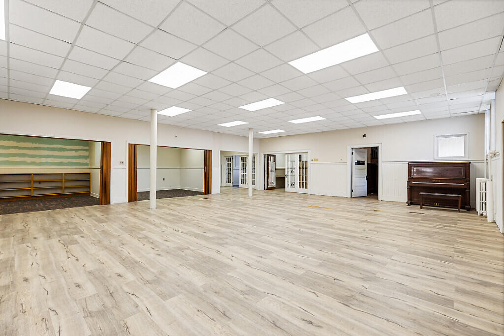 112 Washington Street Rumford, ME 04276 - Photo 31 of 54 04_BP5A0012_DxO_mls