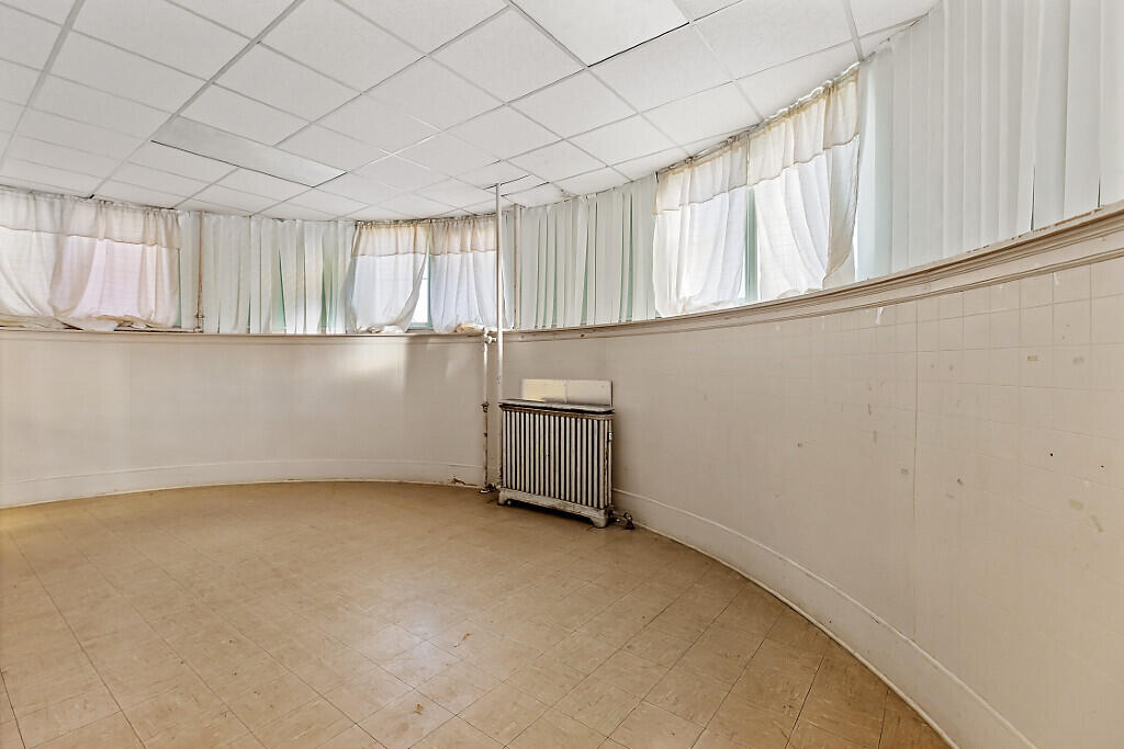 112 Washington Street Rumford, ME 04276 - Photo 36 of 54 05_BP5A0015_DxO_mls