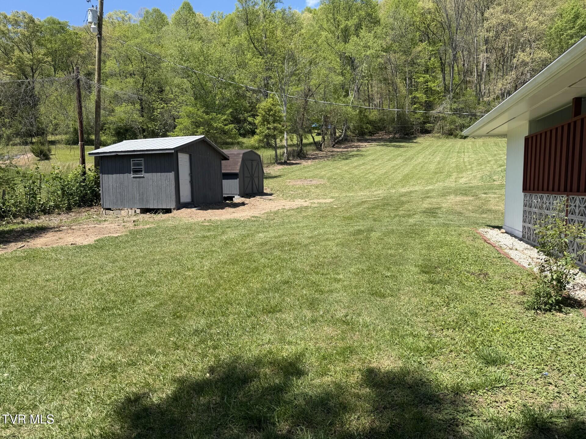 487 Right Poor Valley Road Pennington Gap, VA 24277 - Photo 29 of 31 Yard 4