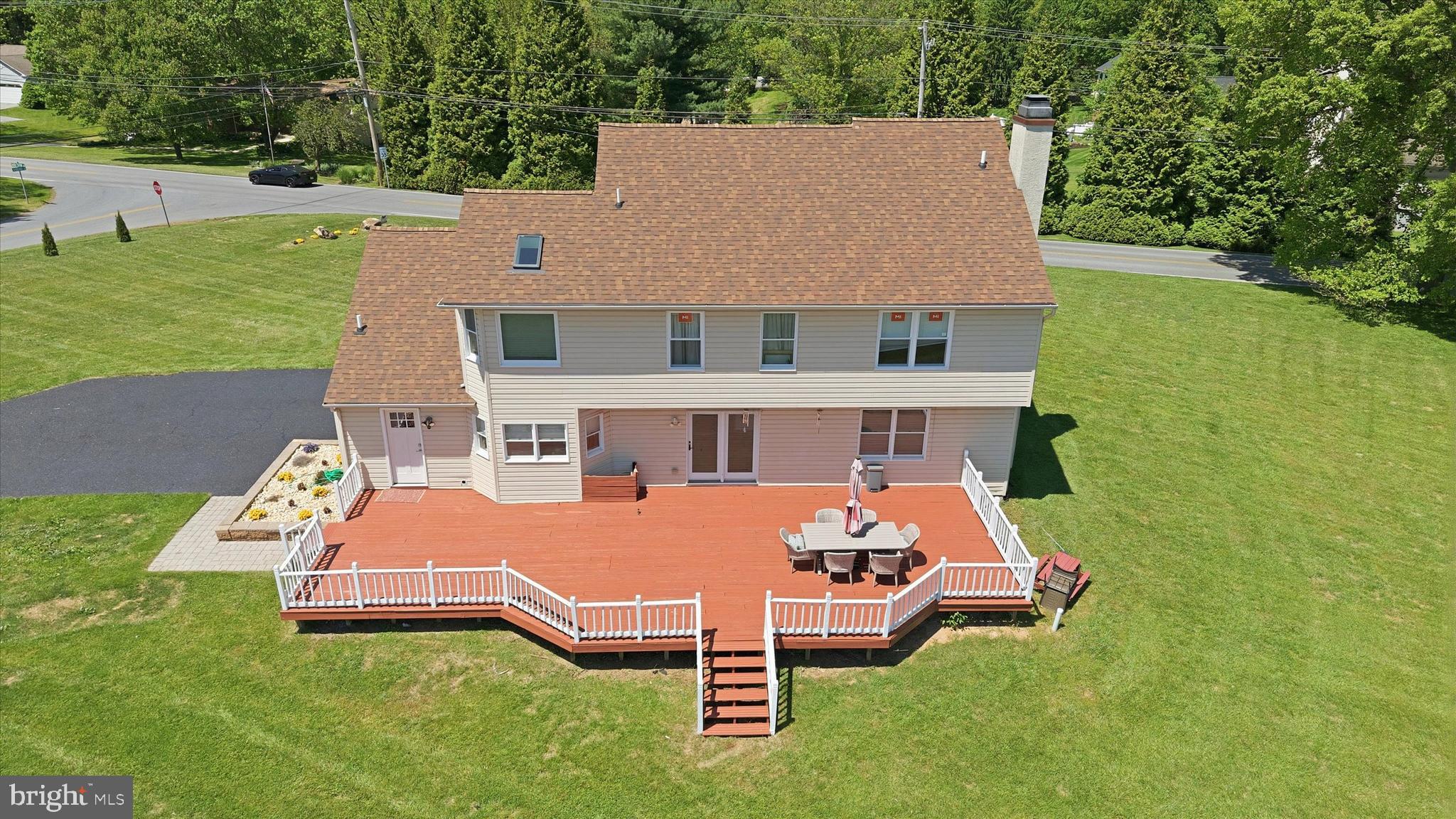 75 Auburn Road Avondale, PA 19311 - Photo 5 of 55
