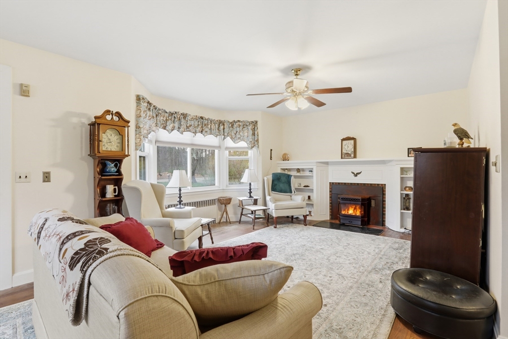 115 Ashby State Road Fitchburg, MA 01420 - Photo 8 of 31 Gallery Image 8