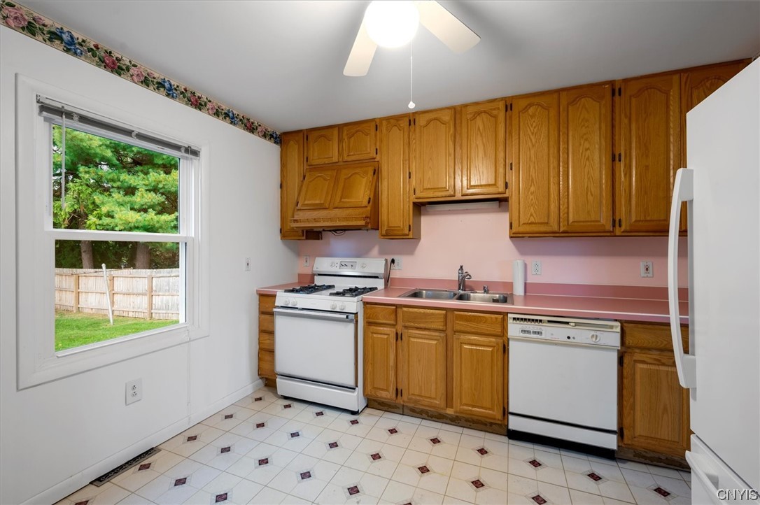 115 Cole Road De Witt, NY 13057 - Photo 17 of 41