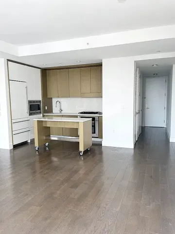 $4,100 | 388 Bridge Street, Unit 40F | Downtown Brooklyn