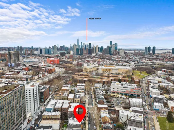 $2,700 | 78 Court House Place, Unit 2, Jersey City, NJ 07306