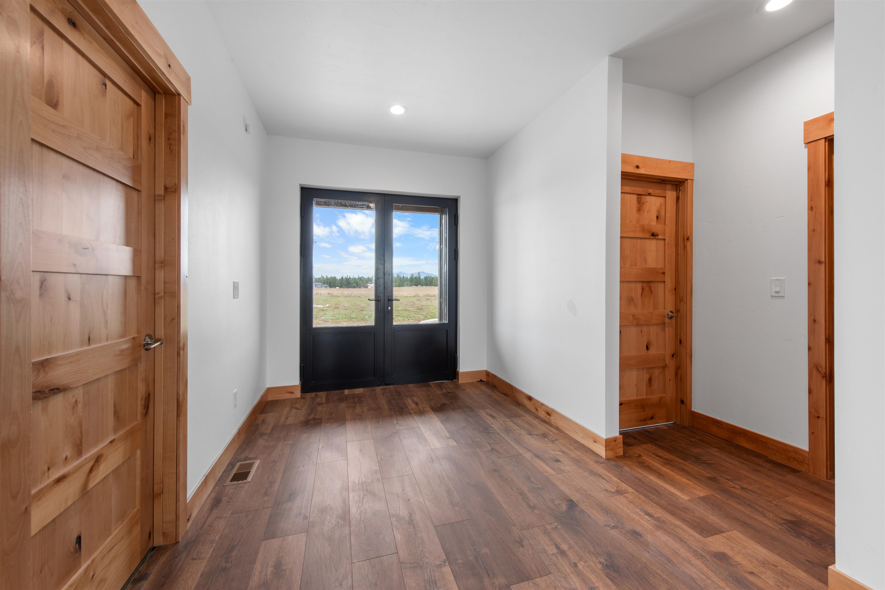 32153 North Mill Road Deer Park, WA 99006 - Photo 8 of 40 Gallery Image 8