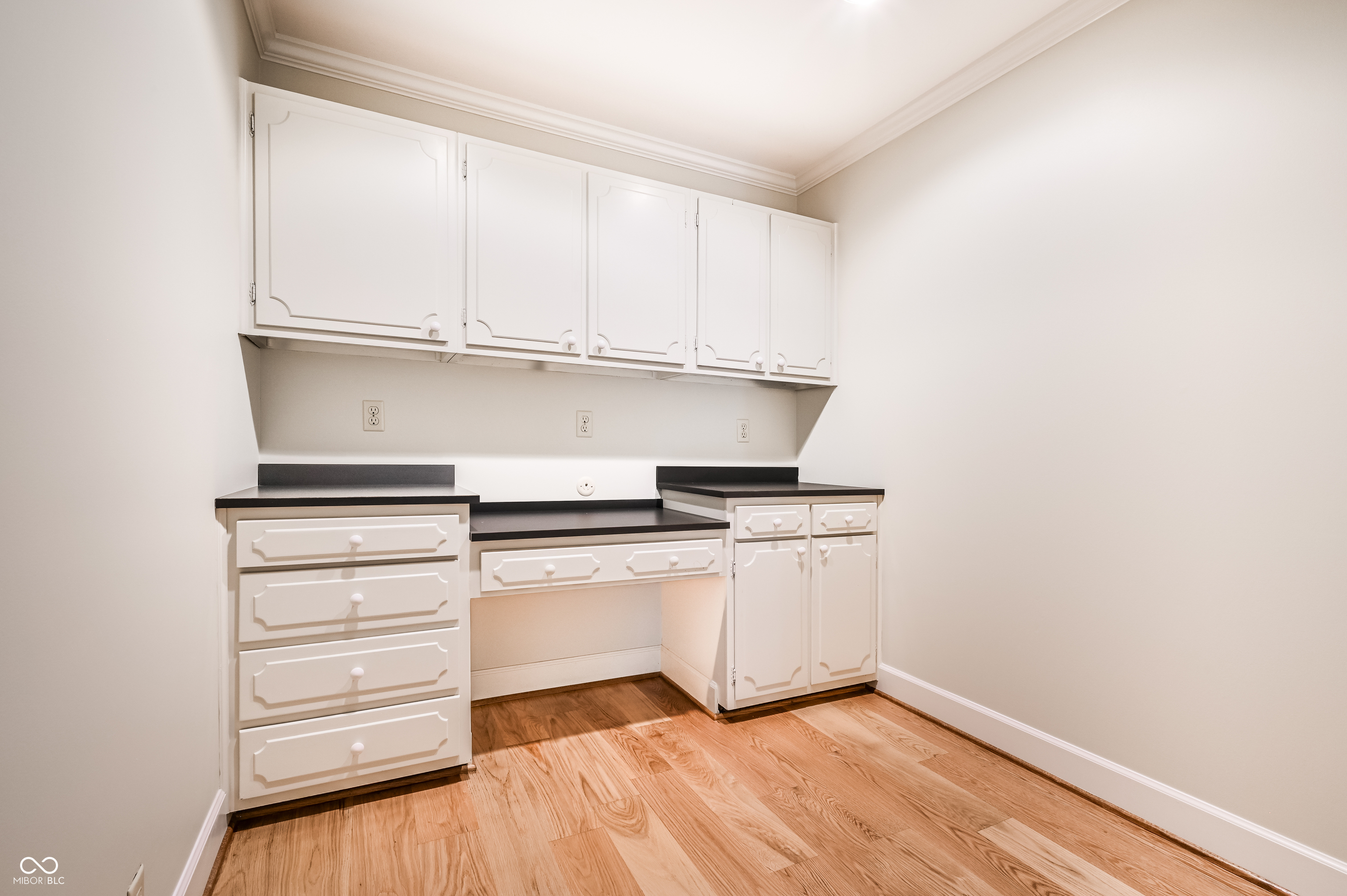 6513 Johnson Road Indianapolis, IN 46220 - Photo 34 of 44 Gallery Image 34