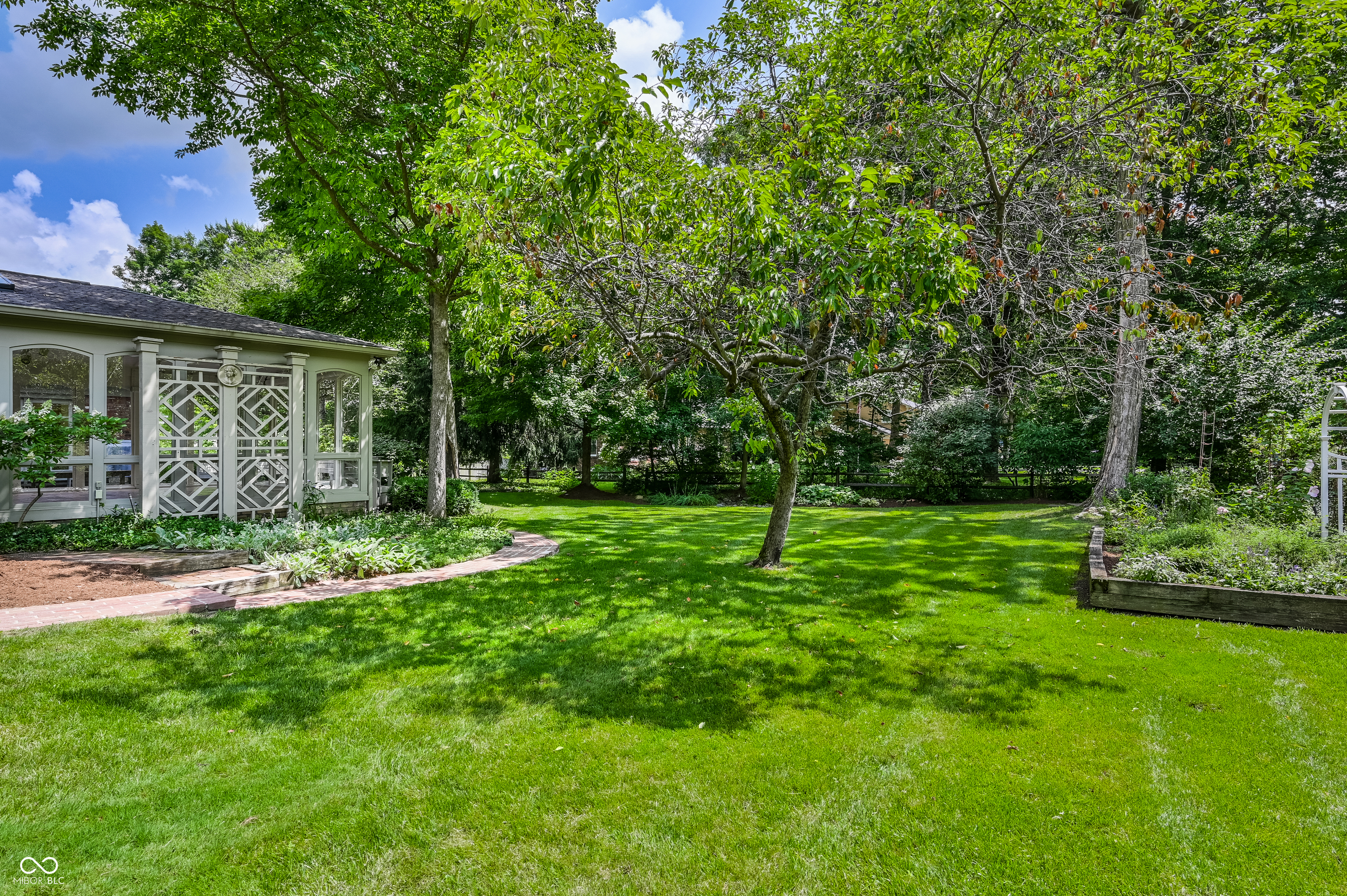 6513 Johnson Road Indianapolis, IN 46220 - Photo 42 of 44 Gallery Image 42