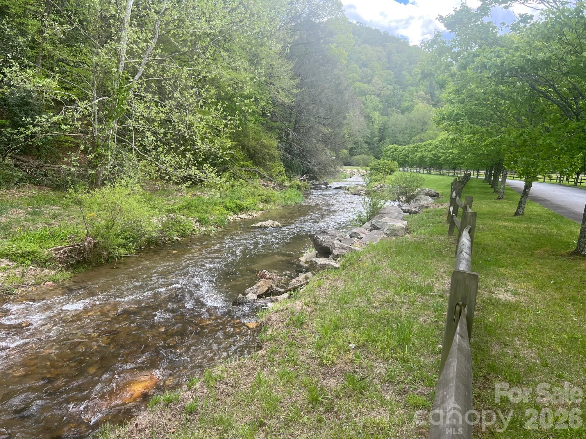 531 Roca Vista Drive Lenoir, NC 28645 - Photo 2 of 9