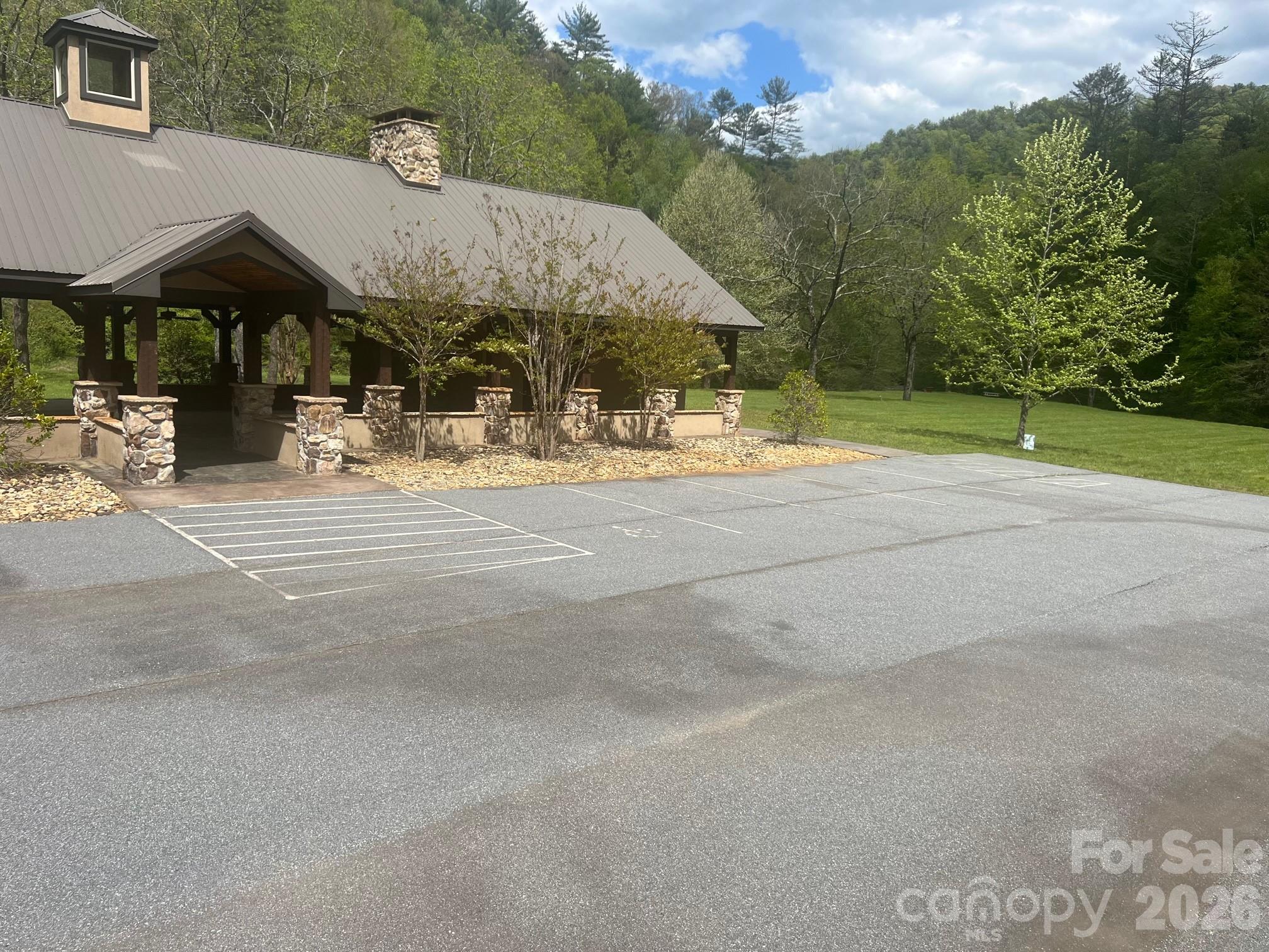 531 Roca Vista Drive Lenoir, NC 28645 - Photo 3 of 9