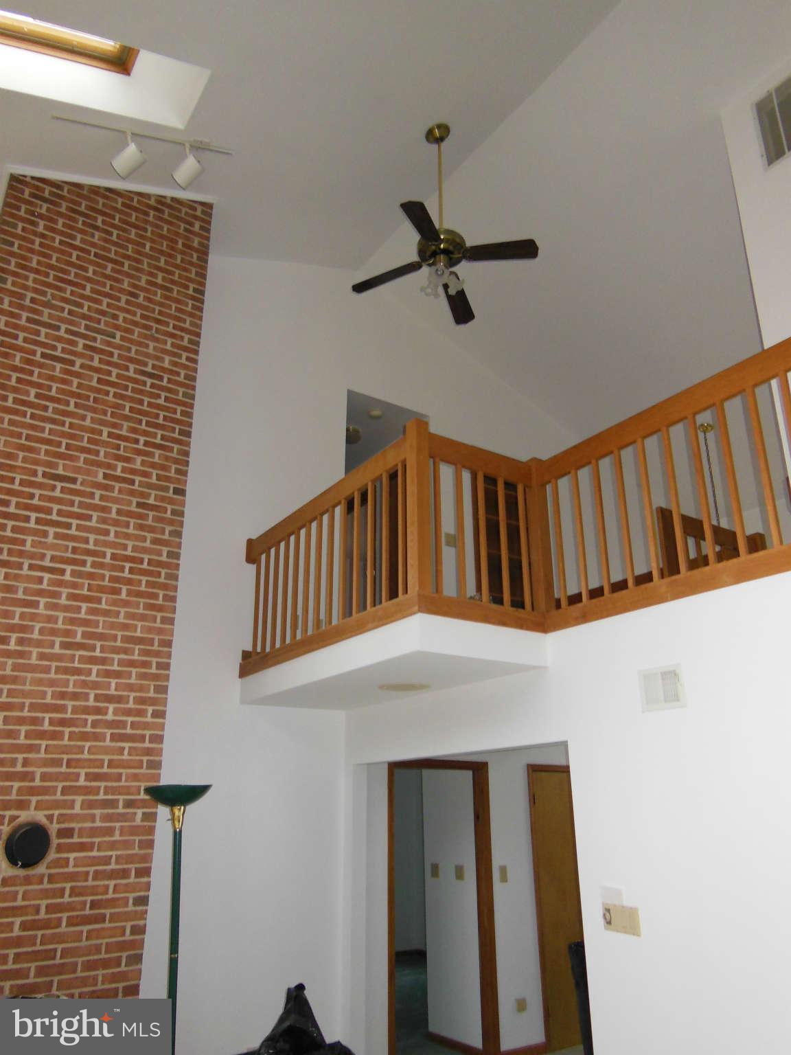 23706 Myrtle Point Road California, MD 20619 - Photo 14 of 30 Living Room