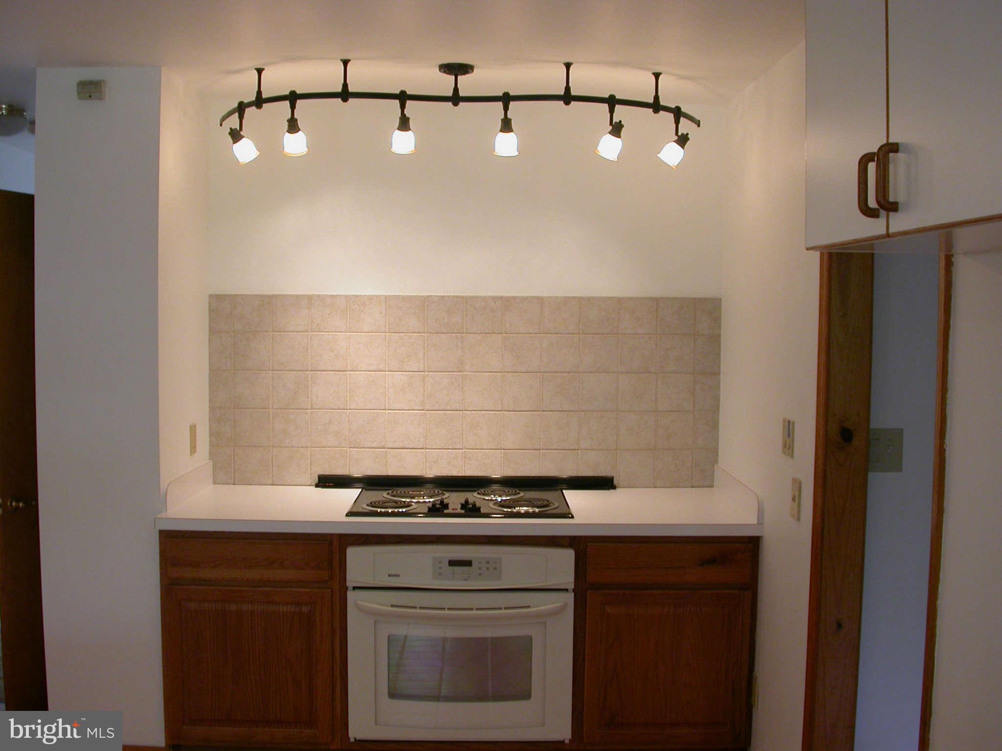 23706 Myrtle Point Road California, MD 20619 - Photo 21 of 30 Kitchen