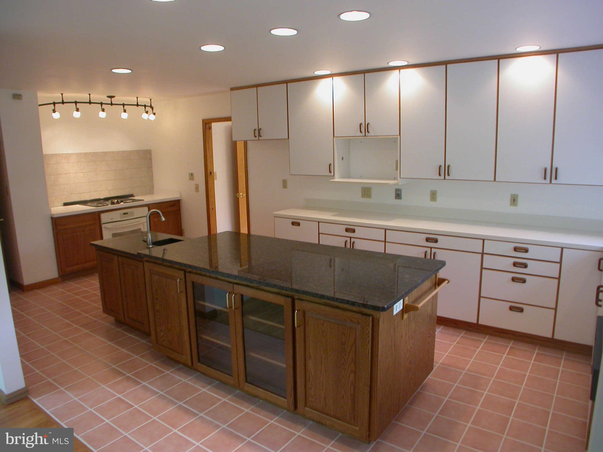 23706 Myrtle Point Road California, MD 20619 - Photo 23 of 30 Kitchen