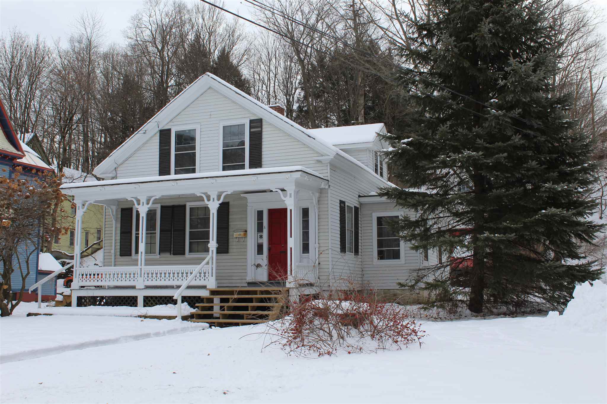 8 Atkinson Street Rockingham, VT 05101 - Photo 2 of 24