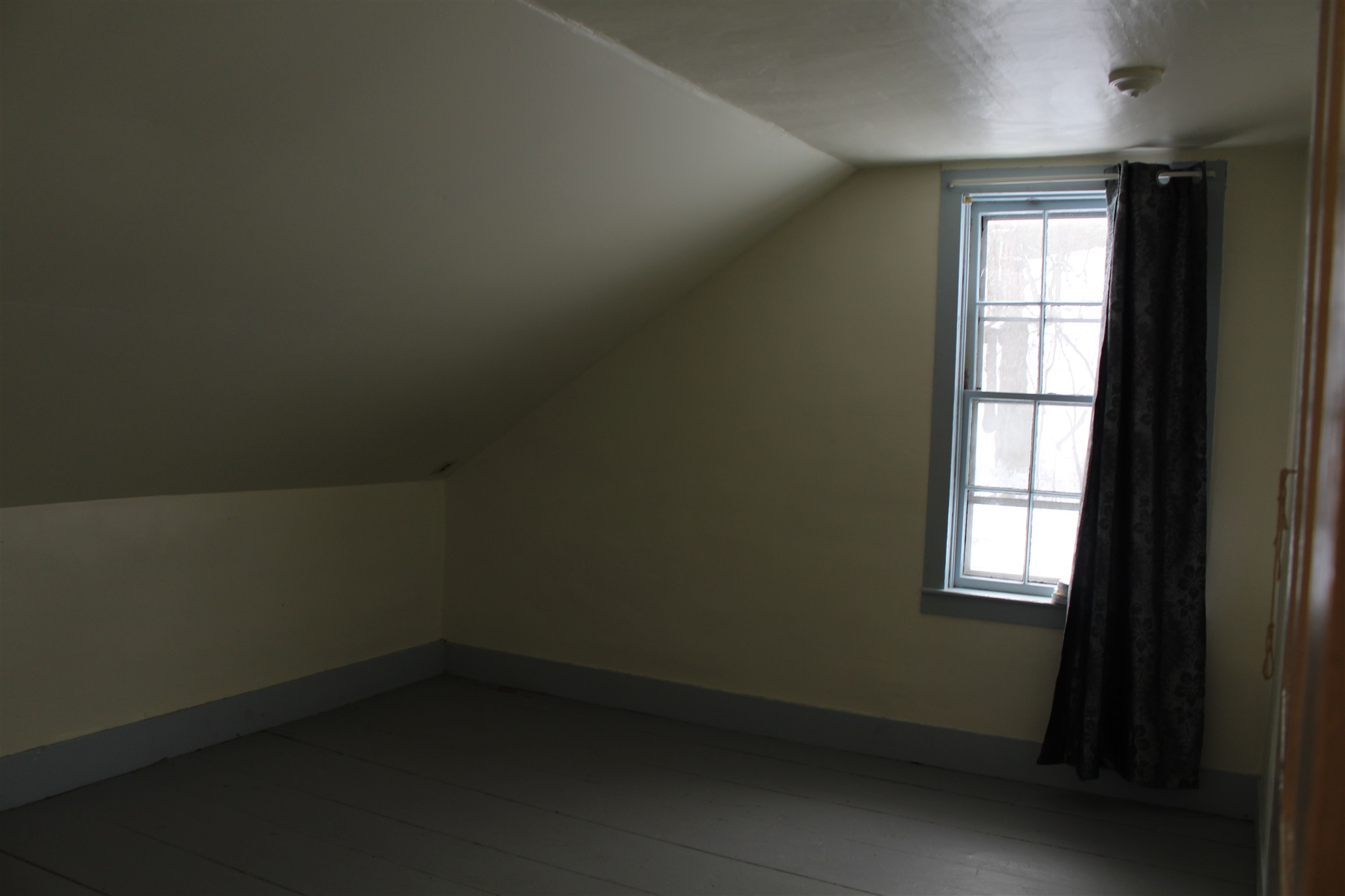 8 Atkinson Street Rockingham, VT 05101 - Photo 16 of 24