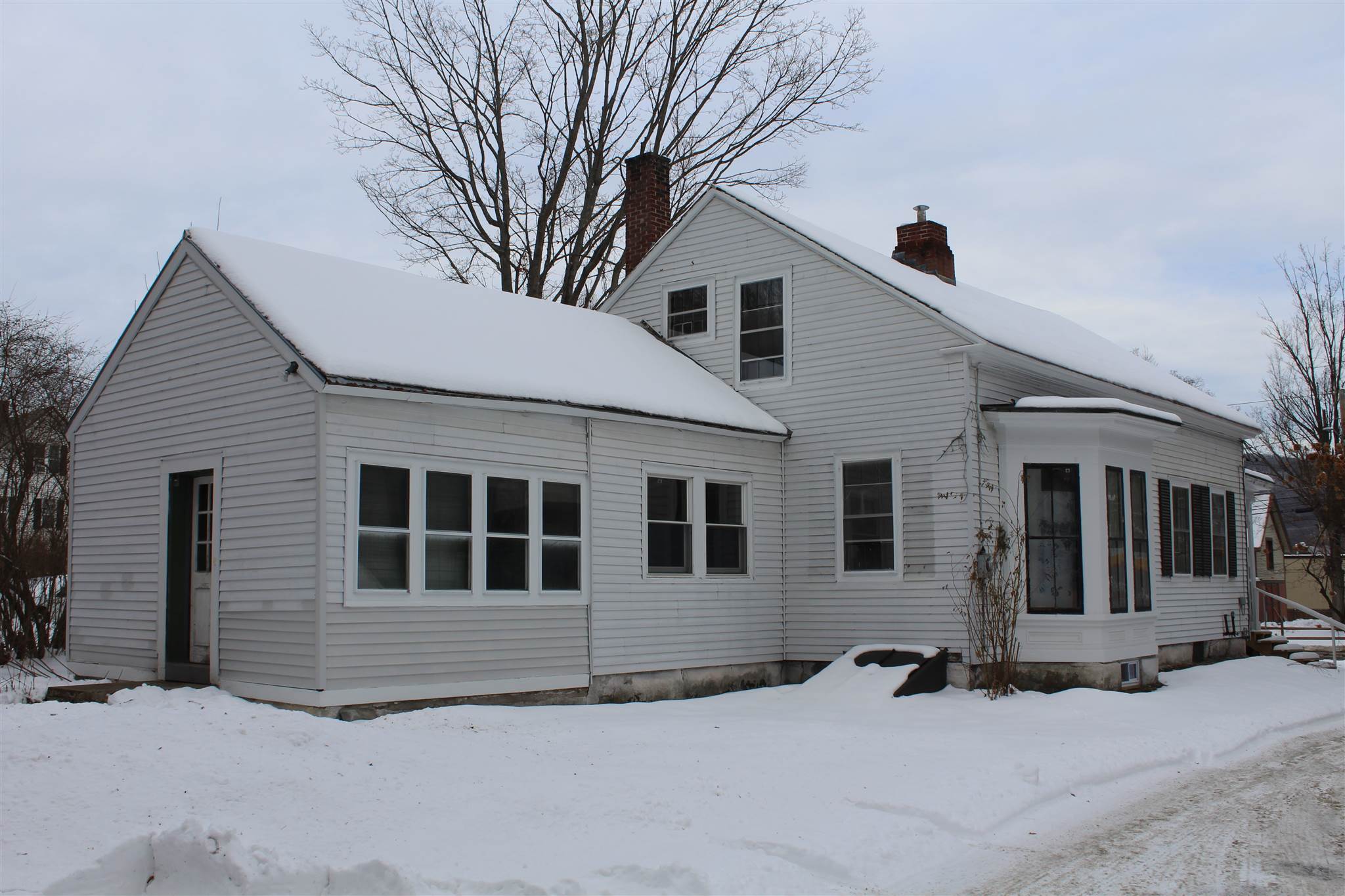 8 Atkinson Street Rockingham, VT 05101 - Photo 3 of 24